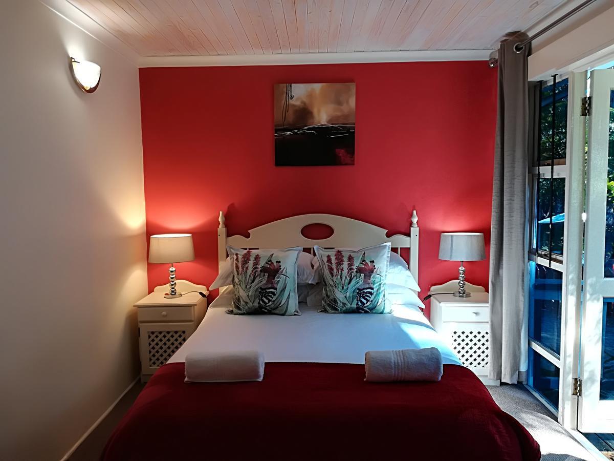 Knysna Herons Guest House ภายนอก รูปภาพ