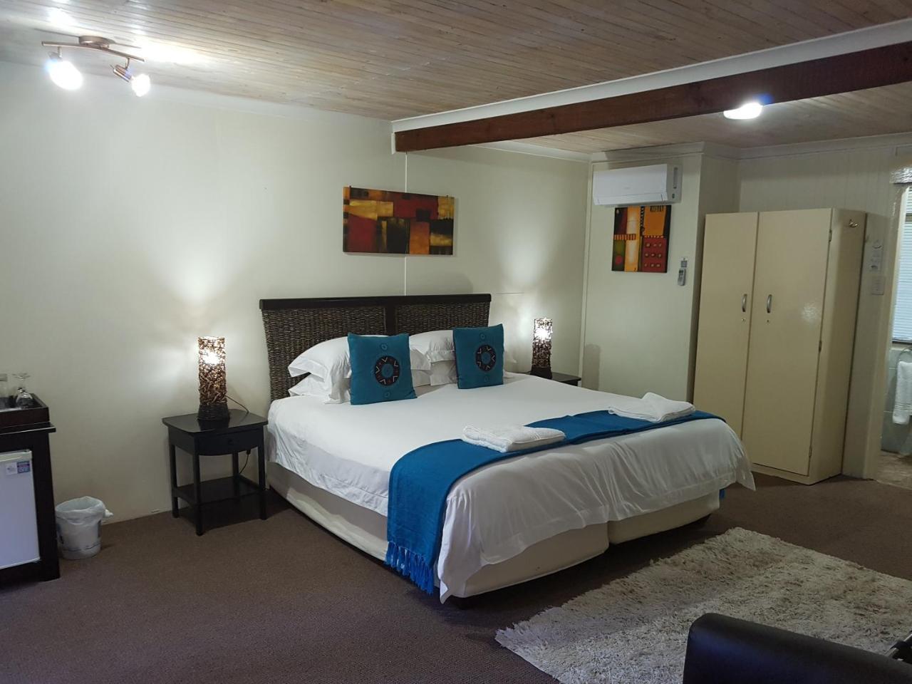 Knysna Herons Guest House ภายนอก รูปภาพ