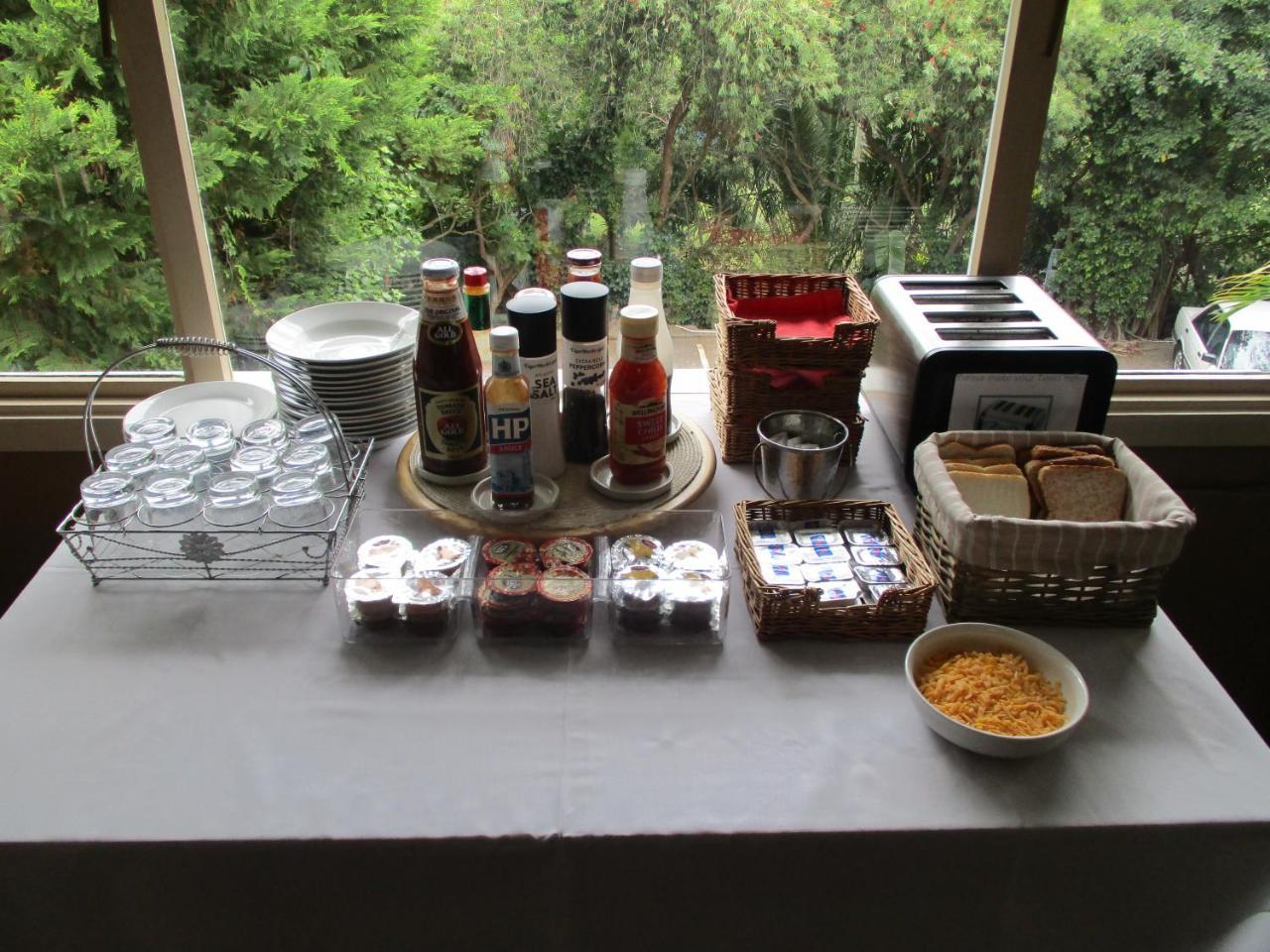 Knysna Herons Guest House ภายนอก รูปภาพ