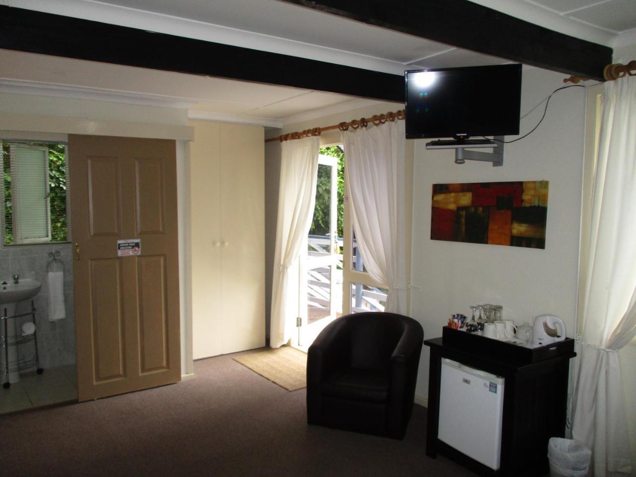 Knysna Herons Guest House ภายนอก รูปภาพ