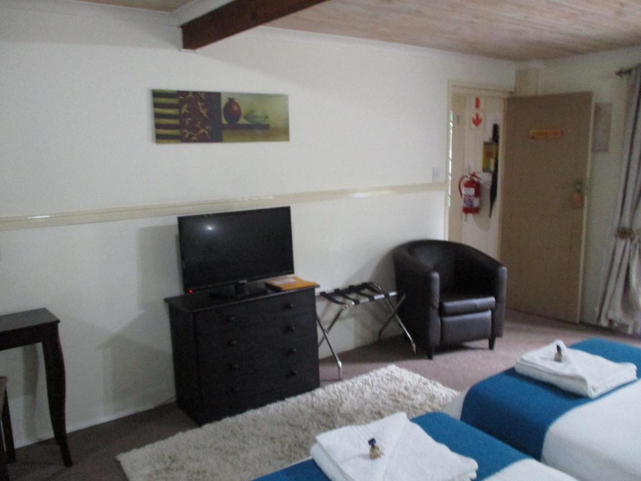 Knysna Herons Guest House ภายนอก รูปภาพ