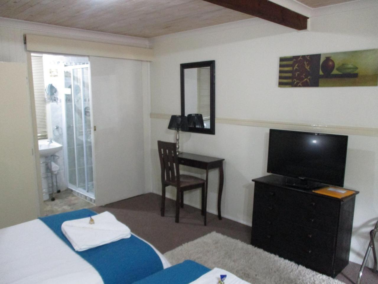 Knysna Herons Guest House ภายนอก รูปภาพ