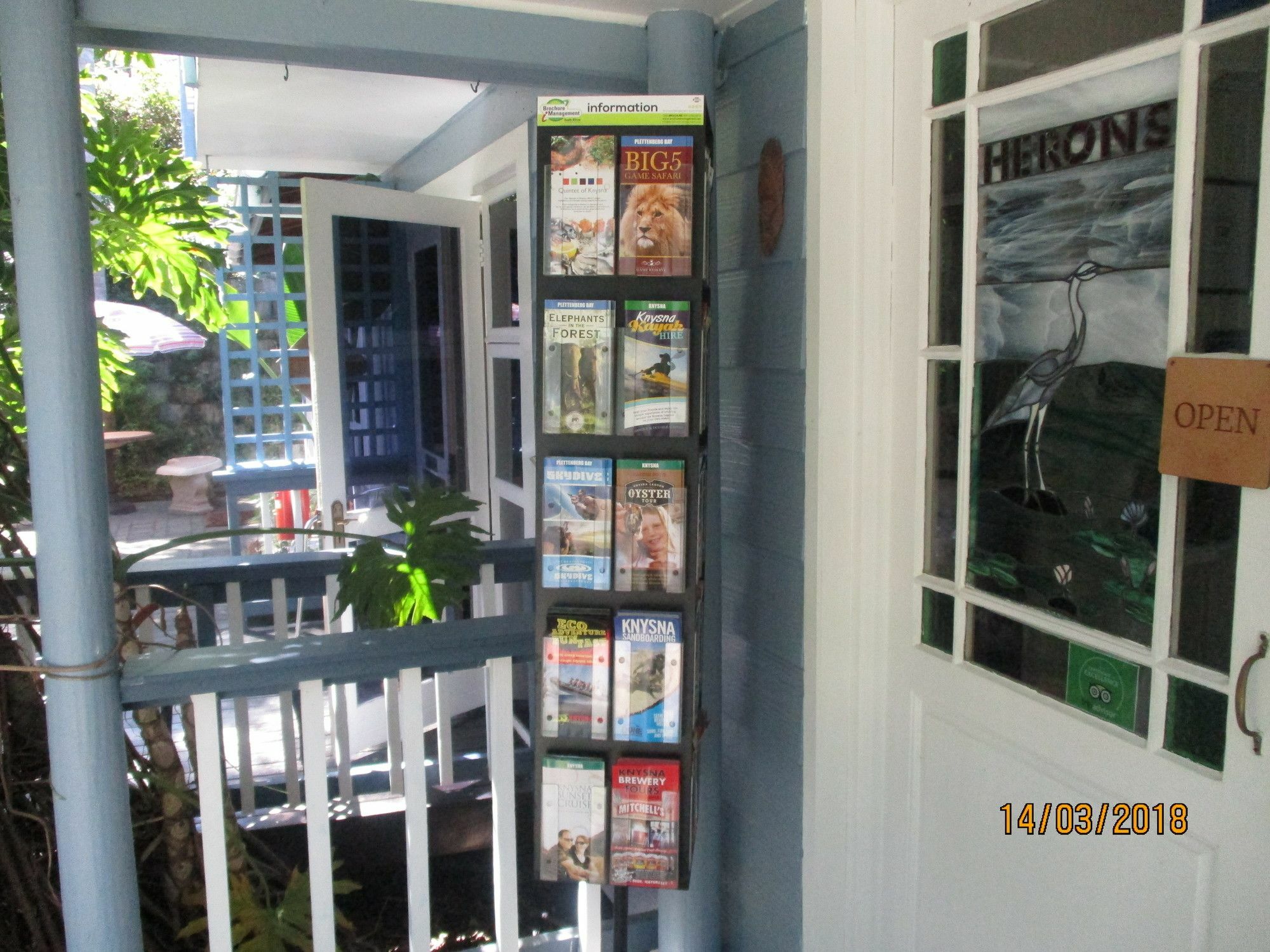 Knysna Herons Guest House ภายนอก รูปภาพ