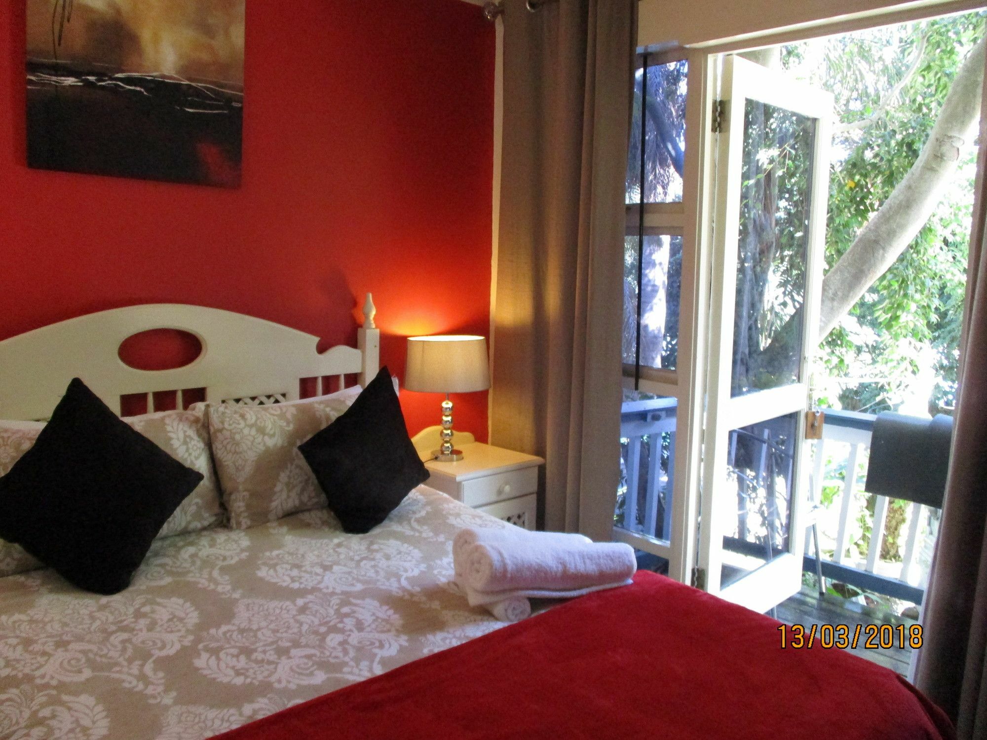 Knysna Herons Guest House ภายนอก รูปภาพ
